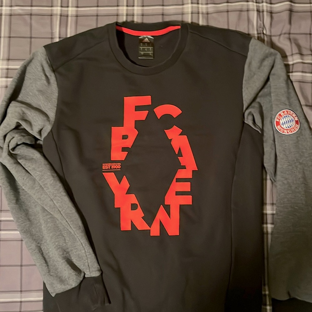 Adidas FC Bayern Munchen sweatshirt